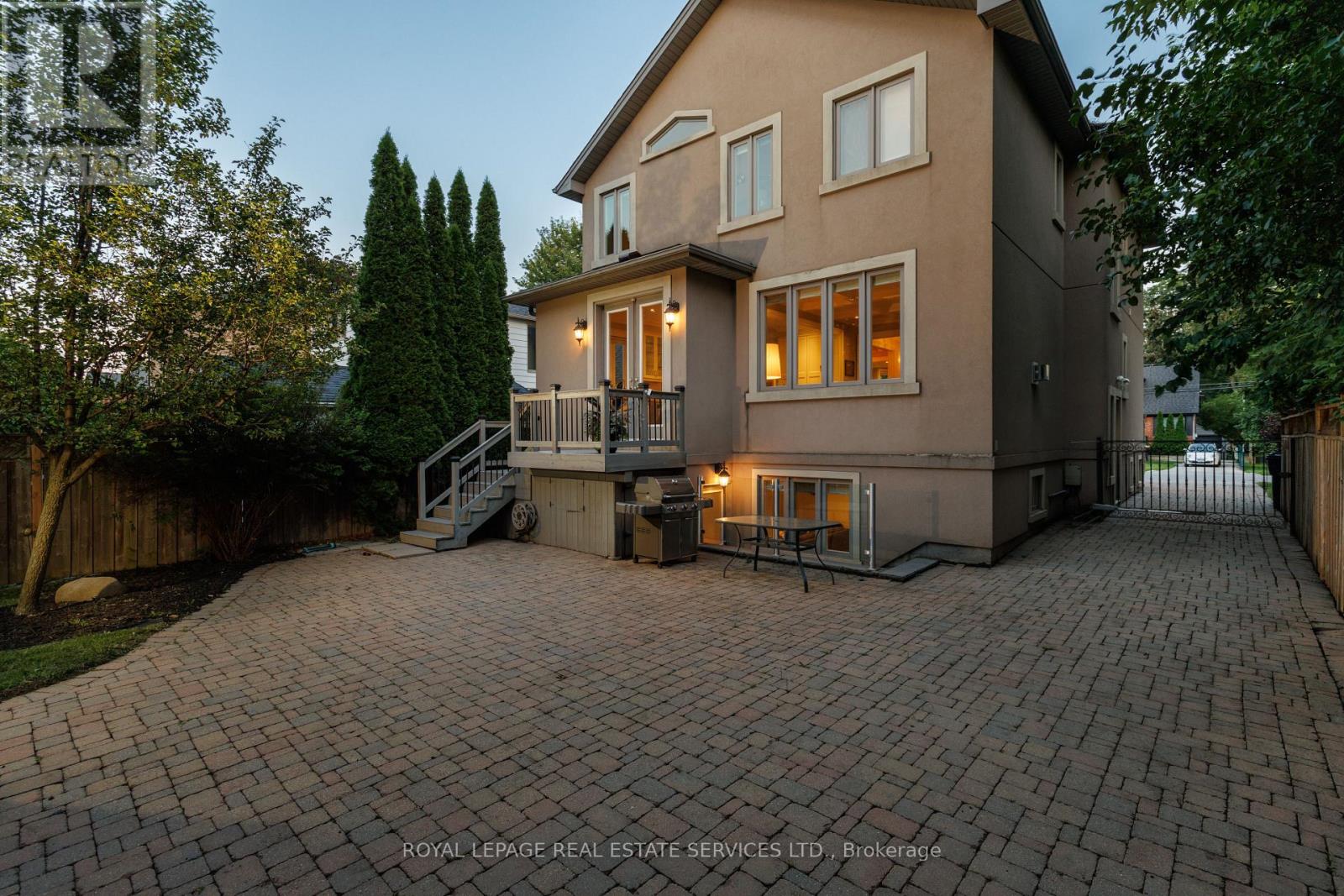 4 Springbrook Gardens, Toronto, Ontario  M8Z 3B3 - Photo 3 - W13720274