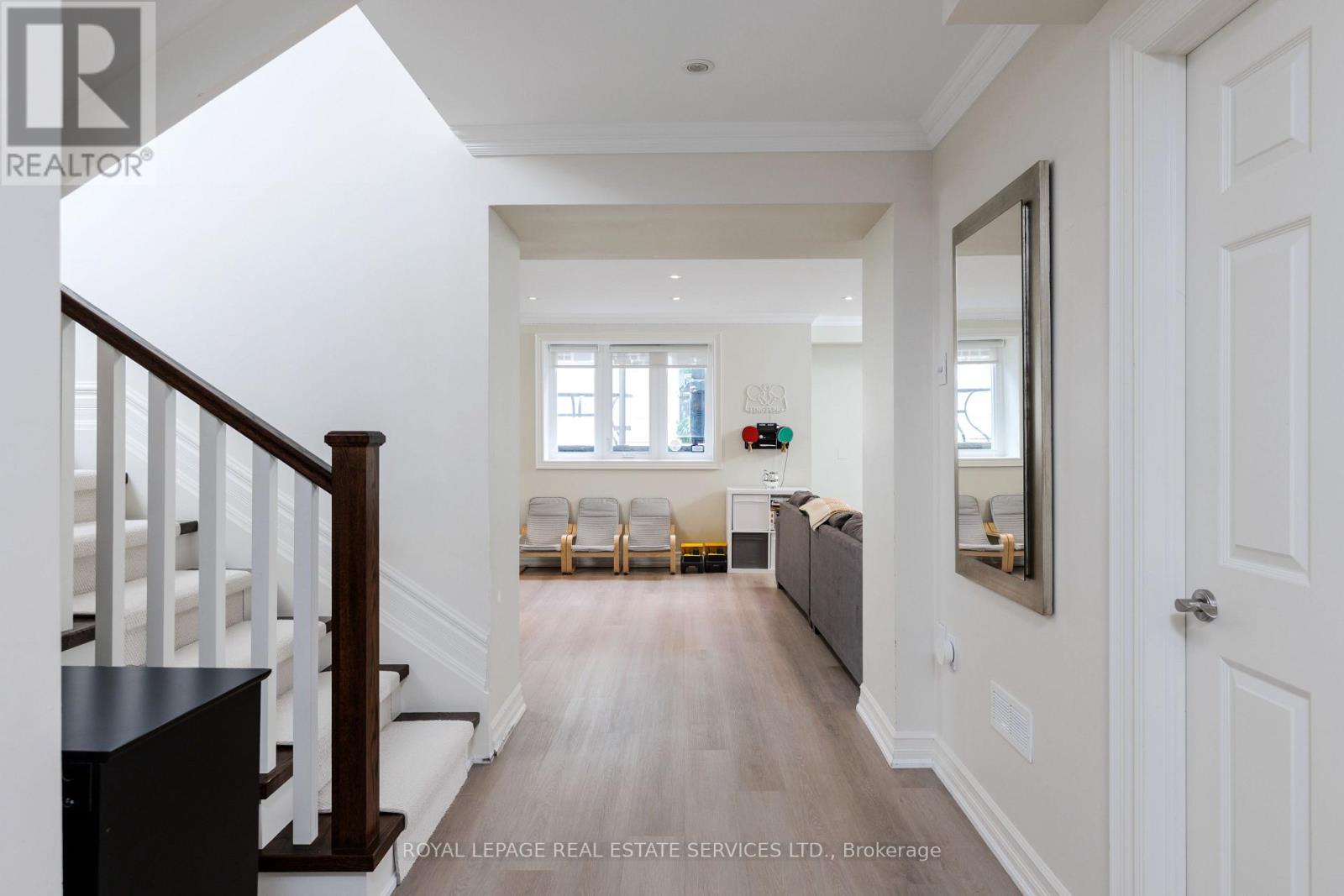4 Springbrook Gardens, Toronto, Ontario  M8Z 3B3 - Photo 37 - W13720274