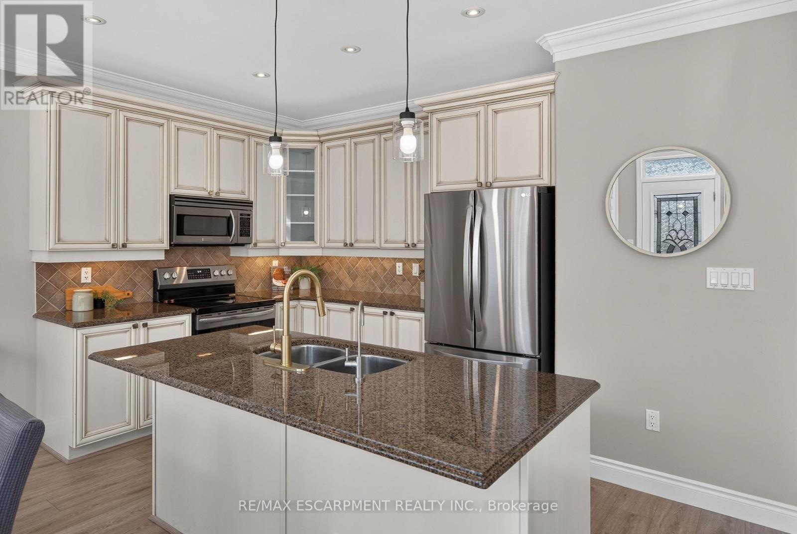 755 Rayner Court, Milton, Ontario  L9T 0P1 - Photo 11 - W13720282