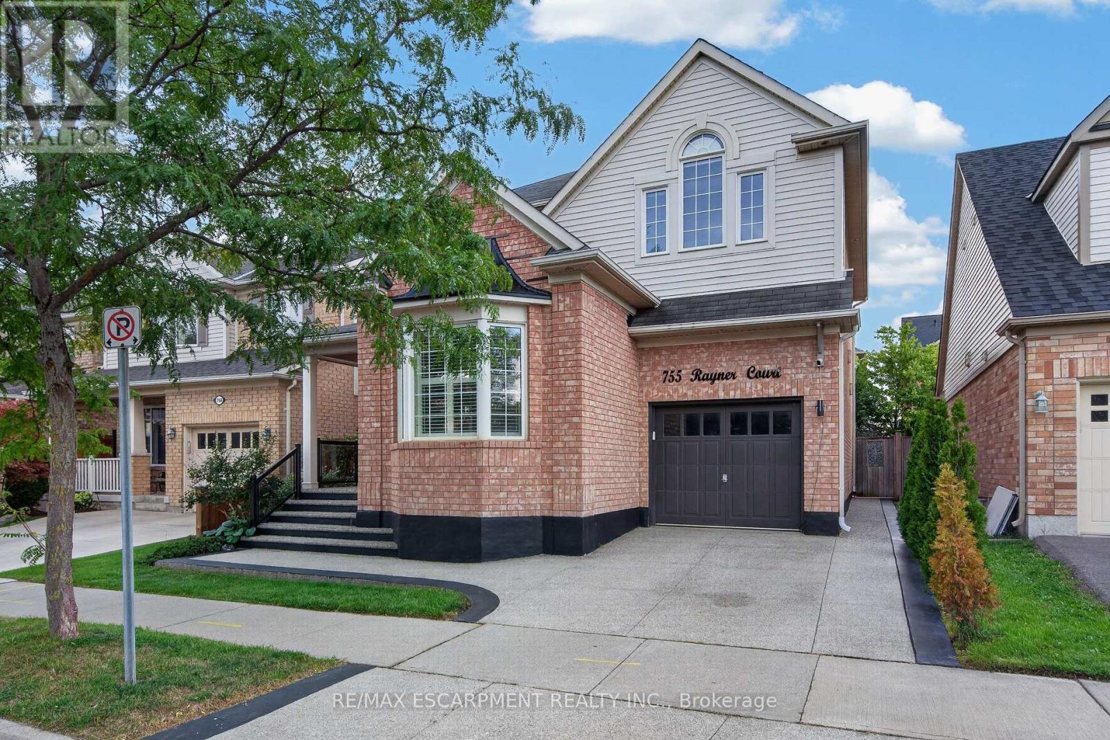 755 Rayner Court, Milton, Ontario  L9T 0P1 - Photo 2 - W13720282