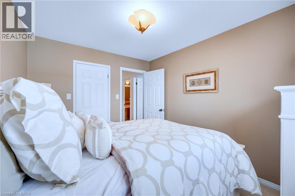 117 Frances Avenue, Stoney Creek, Ontario  L8E 6A3 - Photo 20 - 40850719