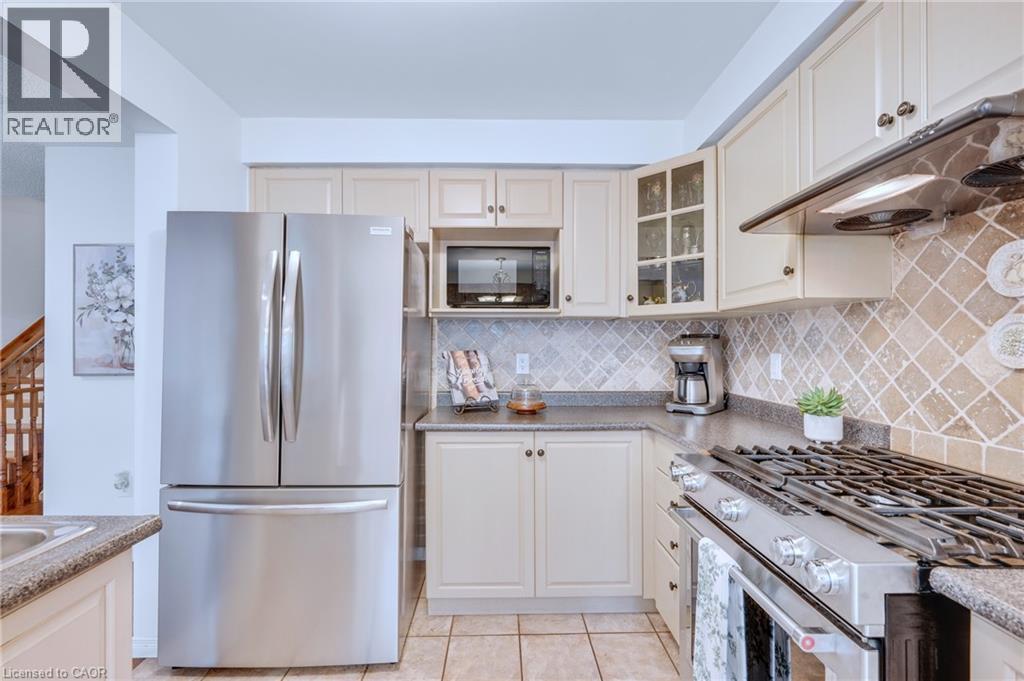 117 Frances Avenue, Stoney Creek, Ontario  L8E 6A3 - Photo 13 - 40850719