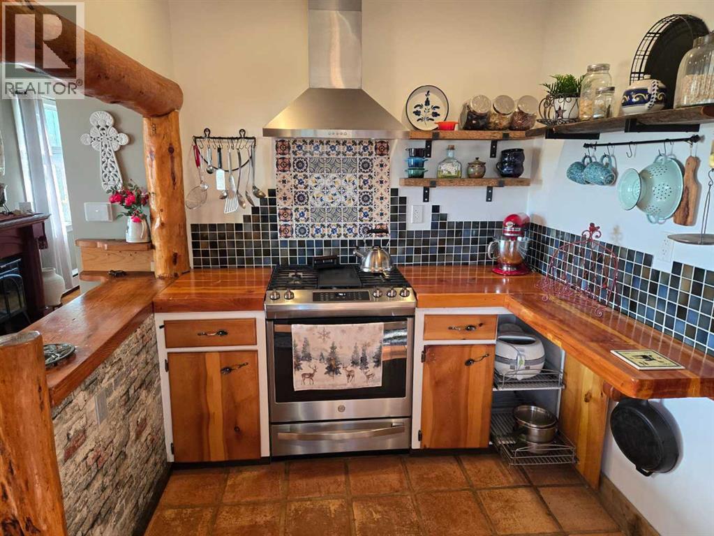 405 3 Avenue W, Cardston, Alberta  T0K 0K0 - Photo 10 - A2315445