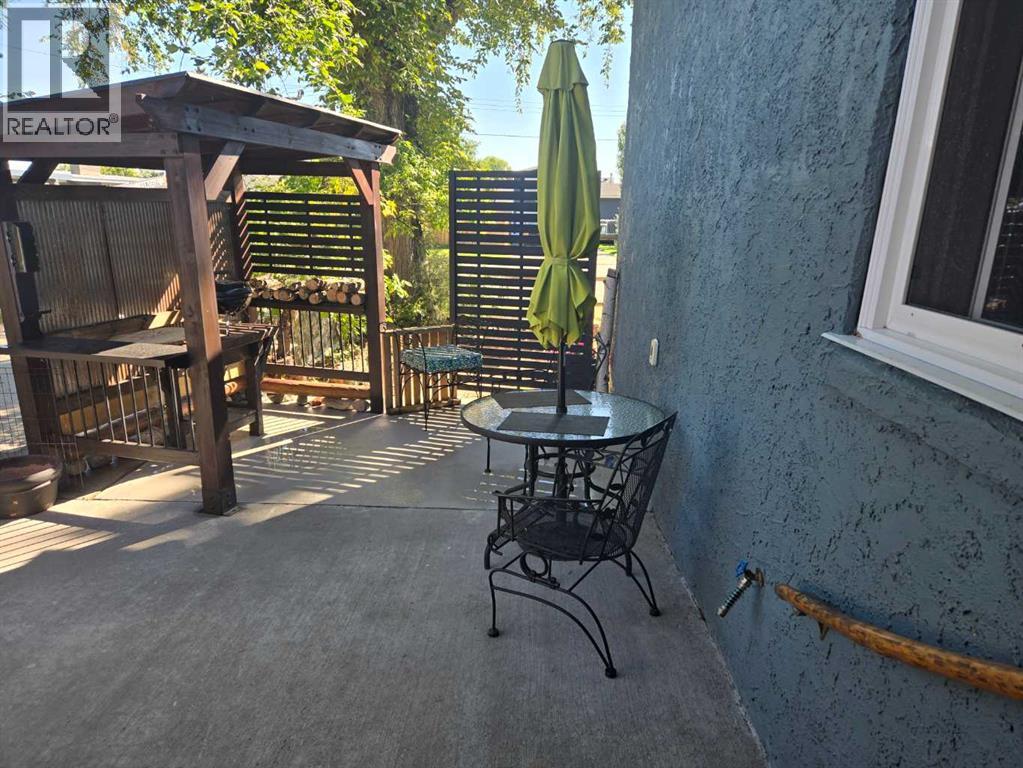 405 3 Avenue W, Cardston, Alberta  T0K 0K0 - Photo 30 - A2315445