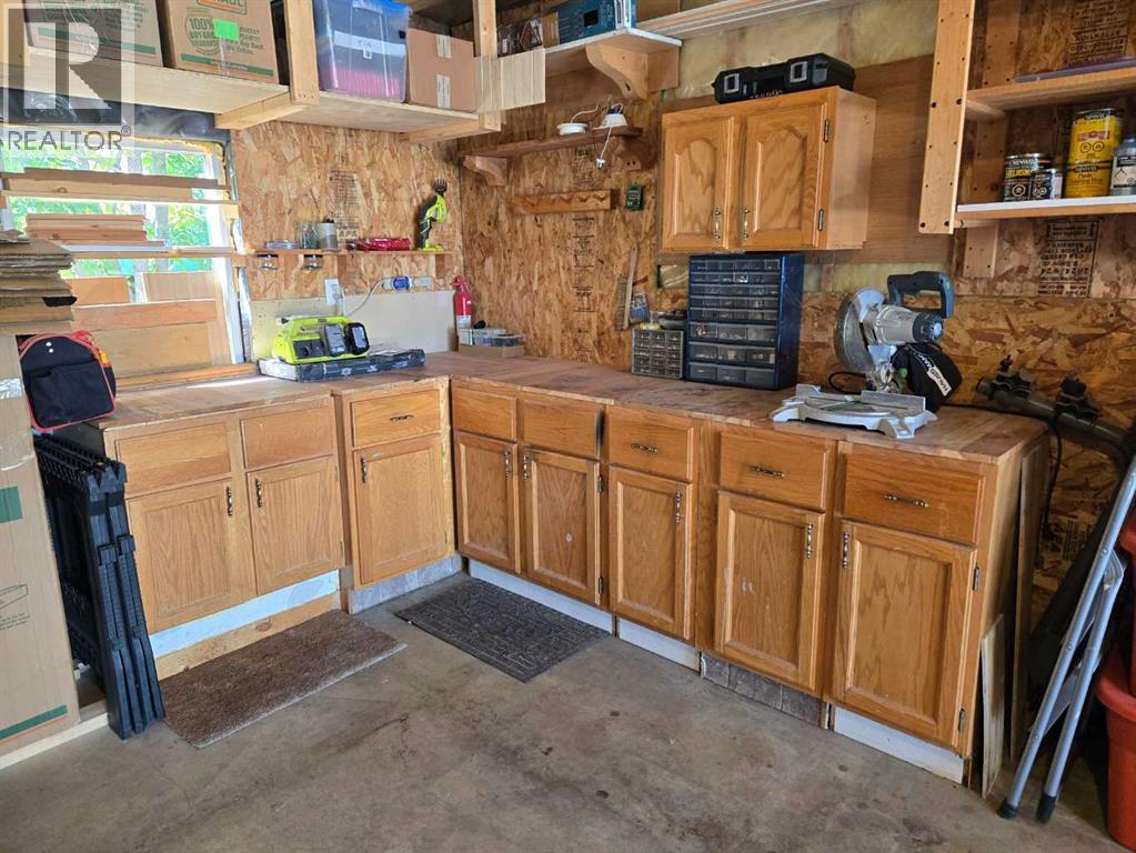 405 3 Avenue W, Cardston, Alberta  T0K 0K0 - Photo 34 - A2315445