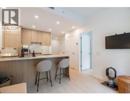 708 626 CLAREMONT STREET, Coquitlam, British Columbia