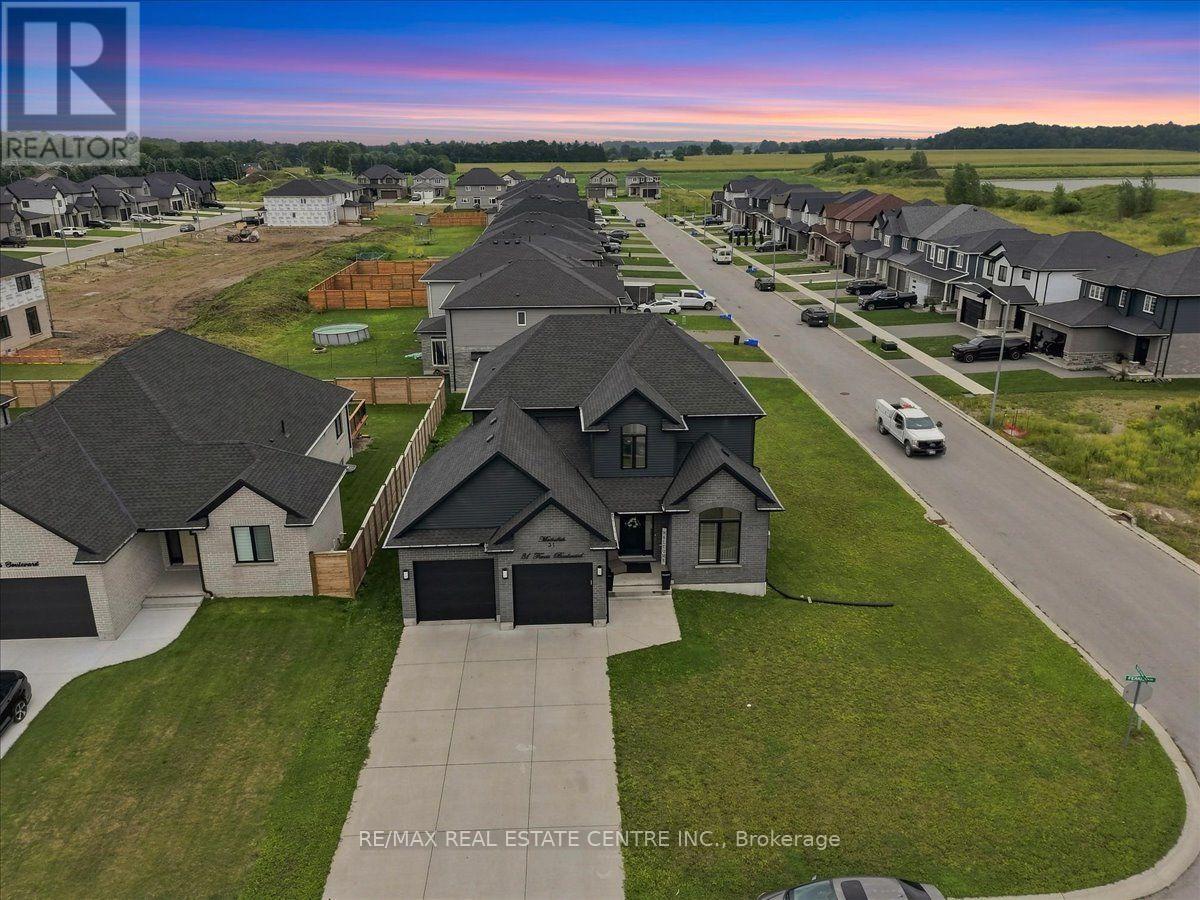 31 Ferris Boulevard, Zorra, Ontario  N0M 2M0 - Photo 3 - X13720290