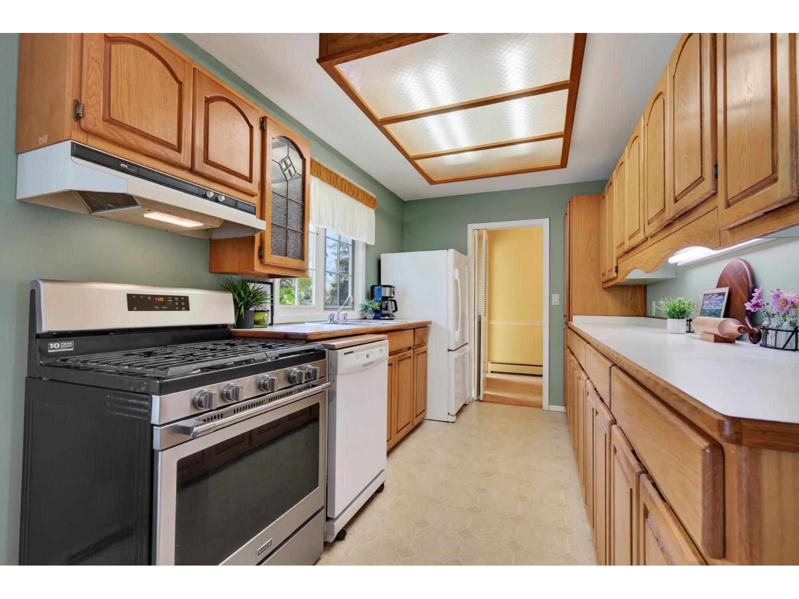 3853 Hot Springs Road, Agassiz, Agassiz, British Columbia  V0M 1A3 - Photo 9 - R3159483