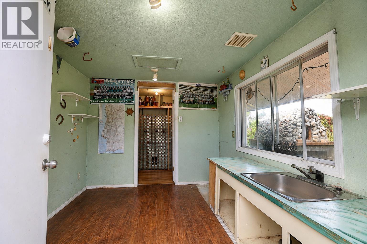 64 Starling Street, Kitimat, British Columbia  V8C 1K5 - Photo 12 - R3159470