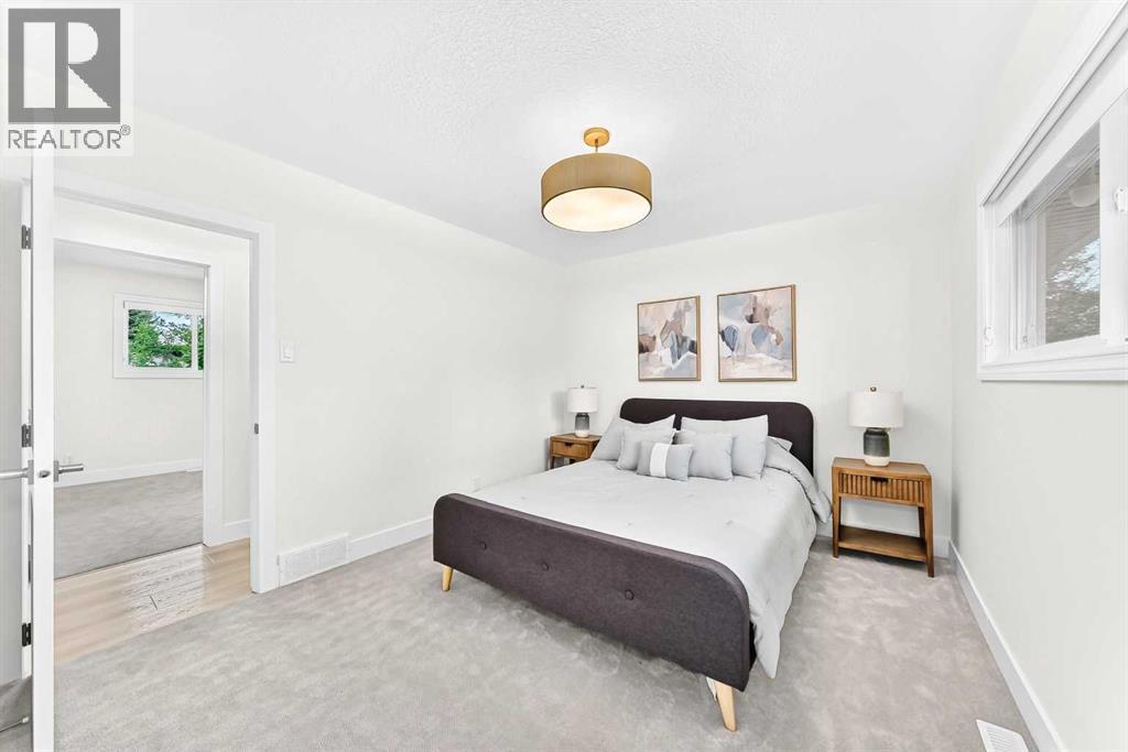 4112 19 Street NW, Calgary, Alberta  T2L 2B6 - Photo 5 - A2334776