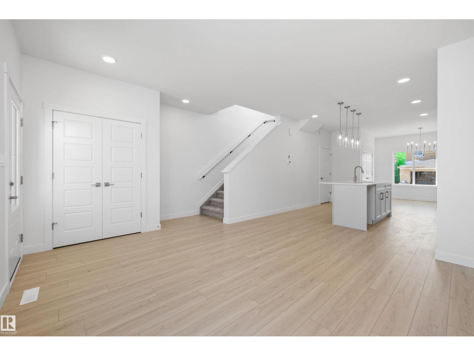 1605 210a St NW, Edmonton, Alberta  T6M 3E1 - Photo 8 - E4484206