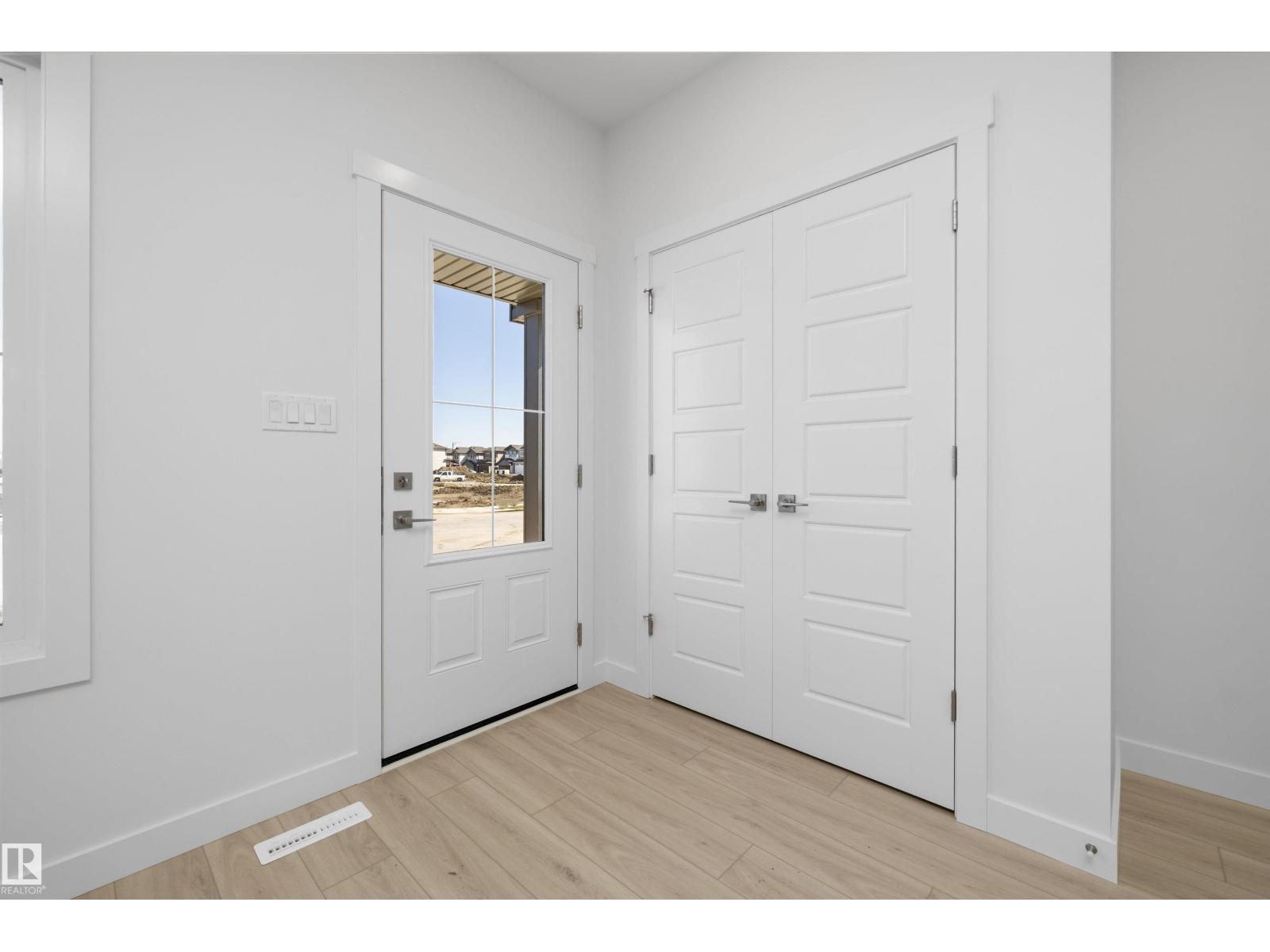 1605 210a St NW, Edmonton, Alberta  T6M 3E1 - Photo 3 - E4484206
