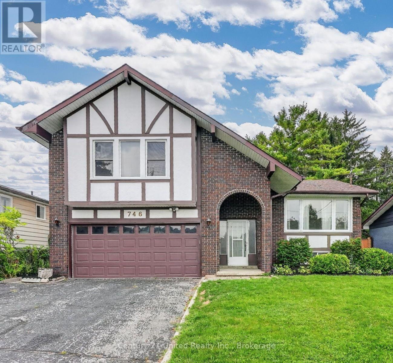 746 Northwood Drive — photo 3