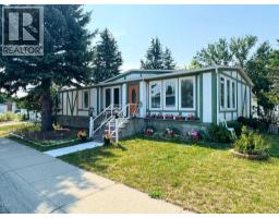 14 Dalhousie Court W, Lethbridge, Alberta