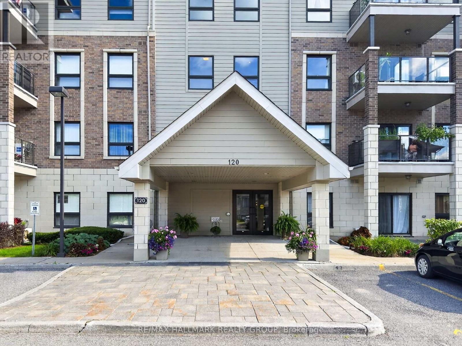 206 - 120 Prestige Circle, Ottawa, Ontario