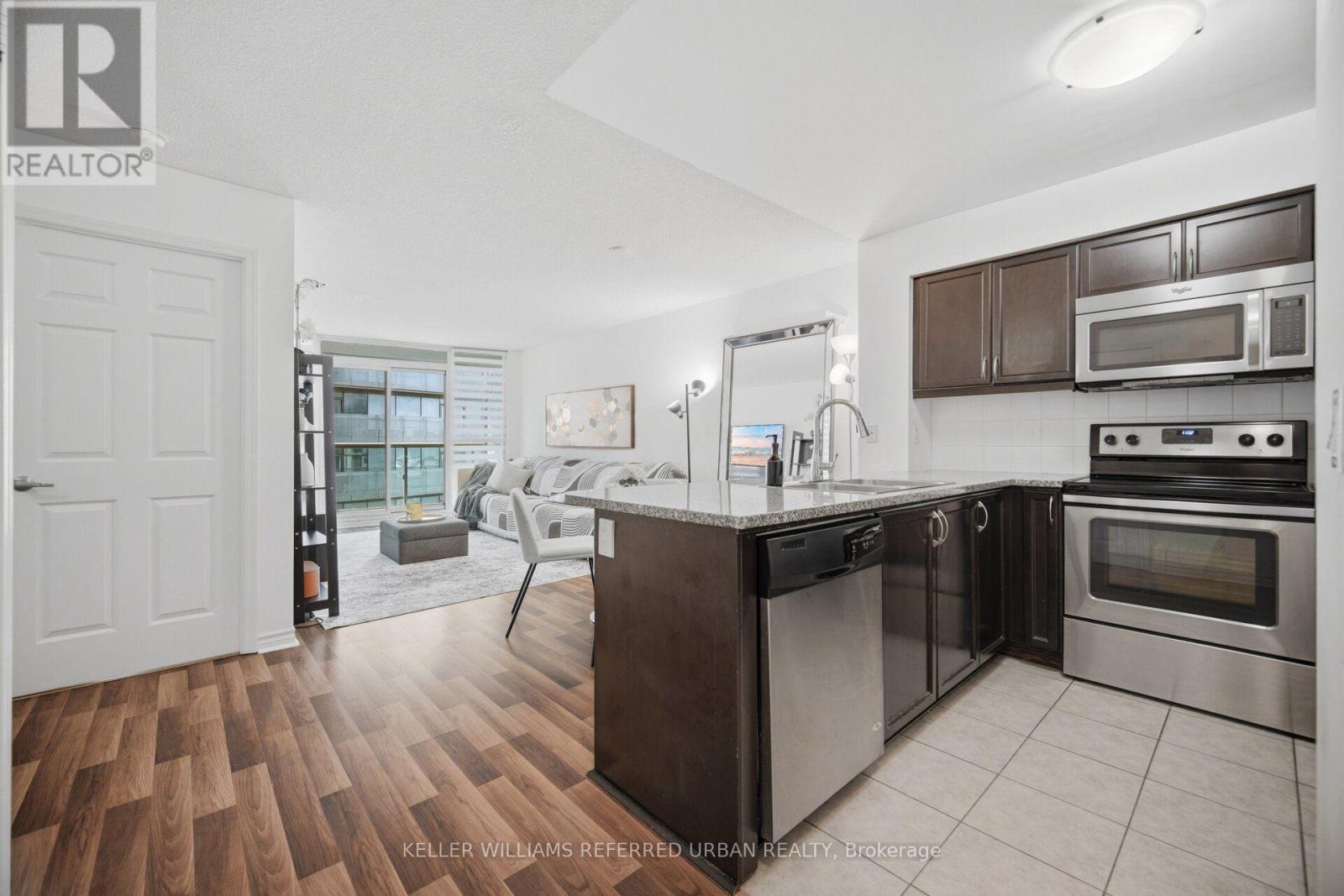 3708 - 19 Grand Trunk Crescent, Toronto, Ontario  M5J 3A3 - Photo 5 - C13720354