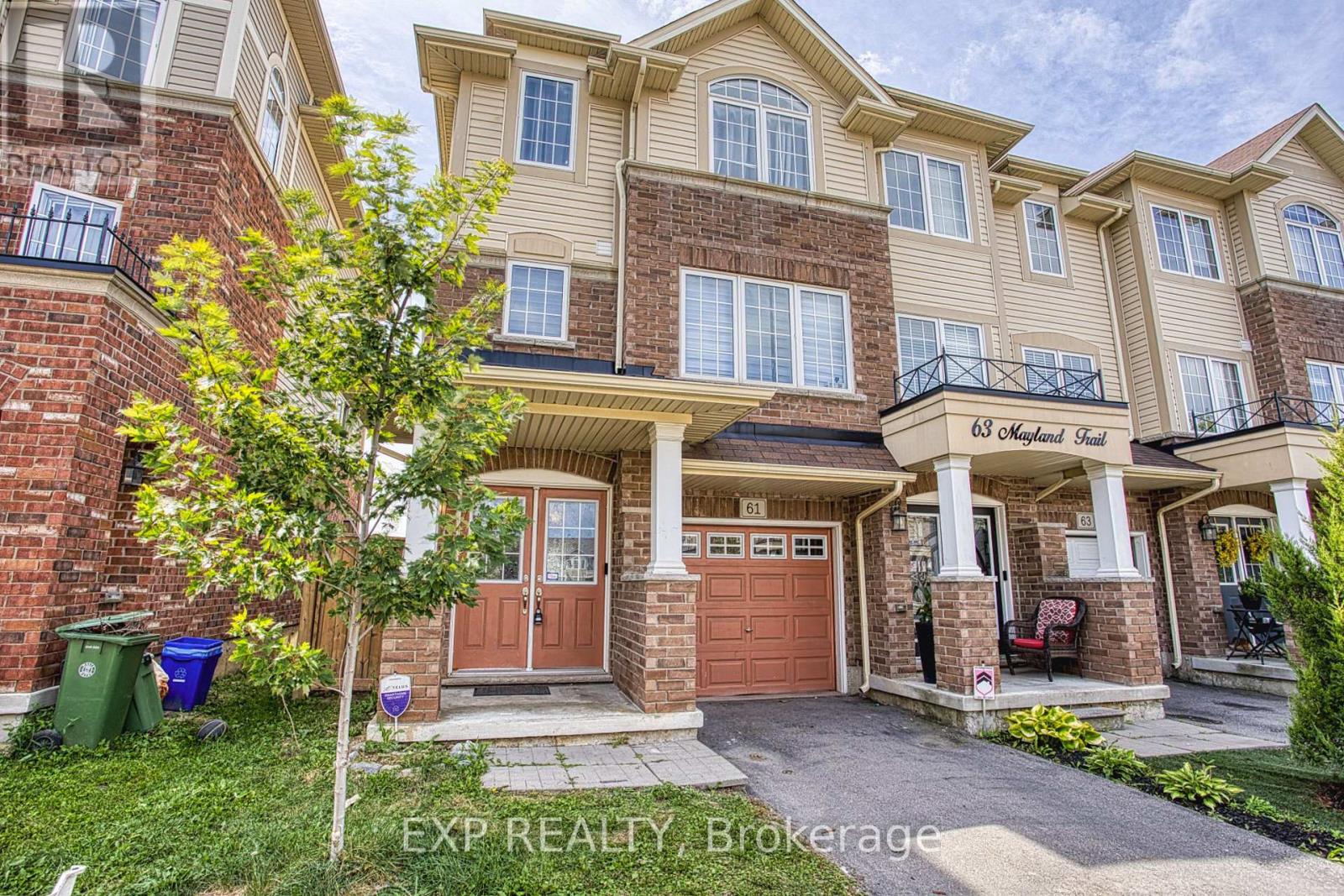 61 MAYLAND TRAIL, Hamilton, Ontario