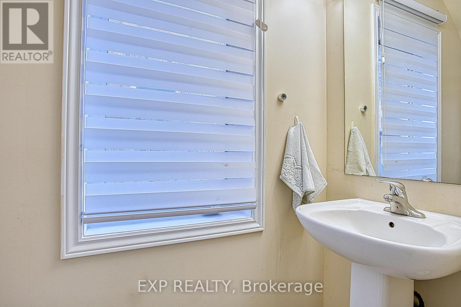 61 Mayland Trail, Hamilton, Ontario  L8J 0G4 - Photo 6 - X13720346