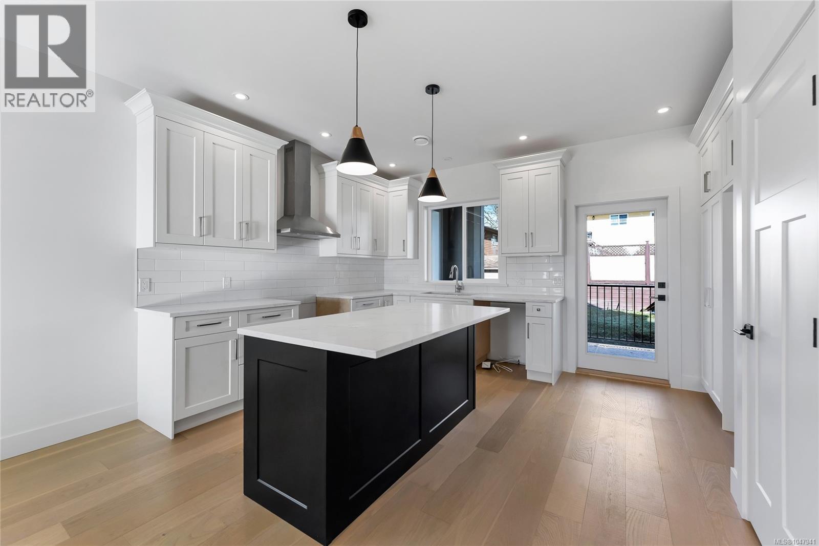 2023 Oakhill Pl, Duncan, British Columbia V9L 0J2 - Photo 4 - 1047941