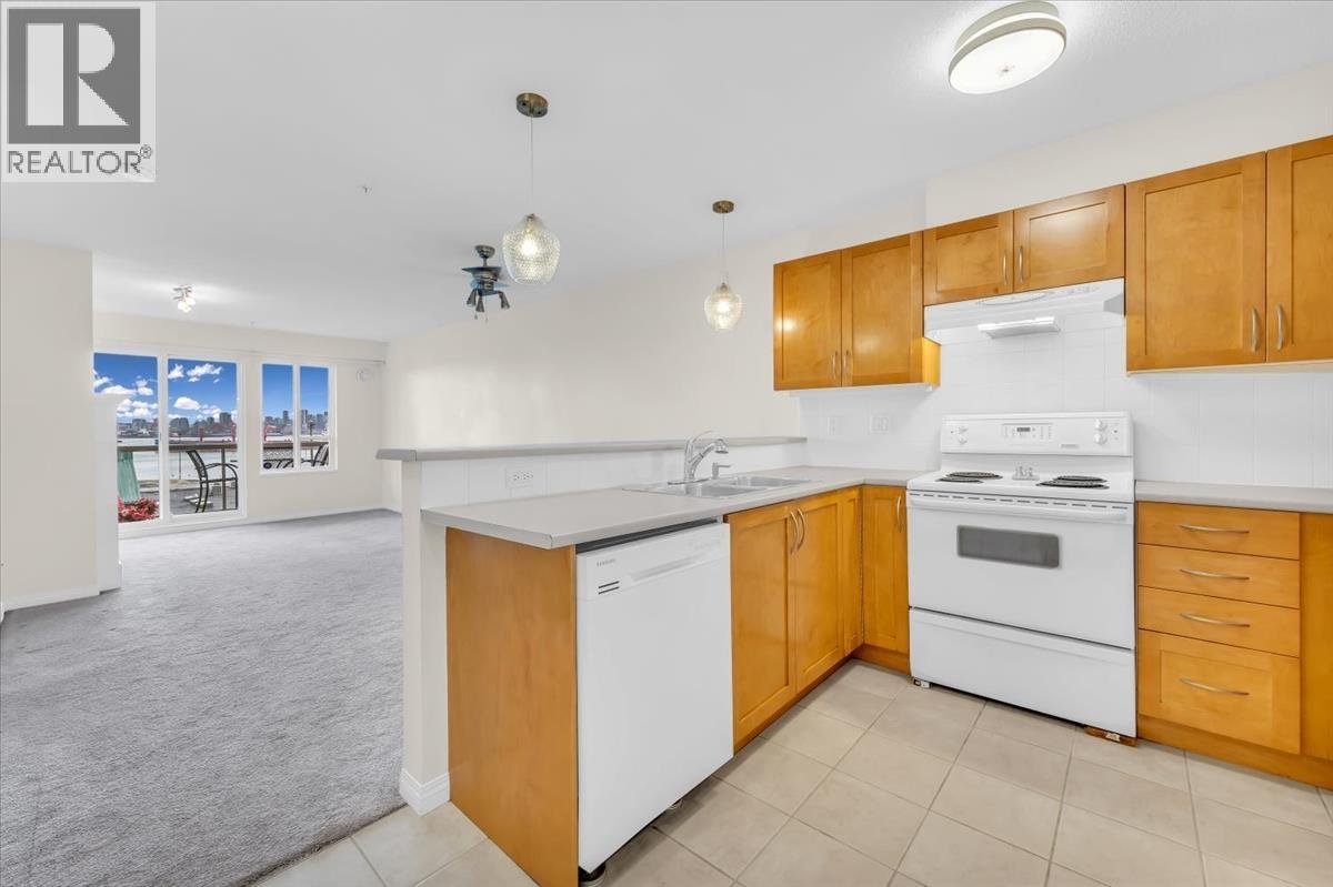 208 333 E 1st Street, North Vancouver, British Columbia V7L 4W9 - Photo 5 - R3159524