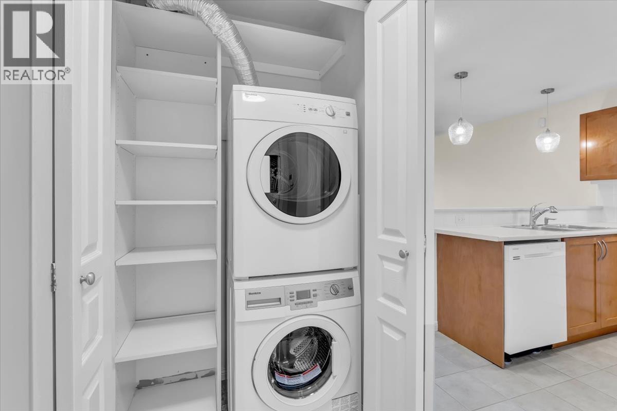208 333 E 1st Street, North Vancouver, British Columbia V7L 4W9 - Photo 8 - R3159524