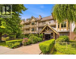 411 2059 CHESTERFIELD AVENUE, North Vancouver, British Columbia
