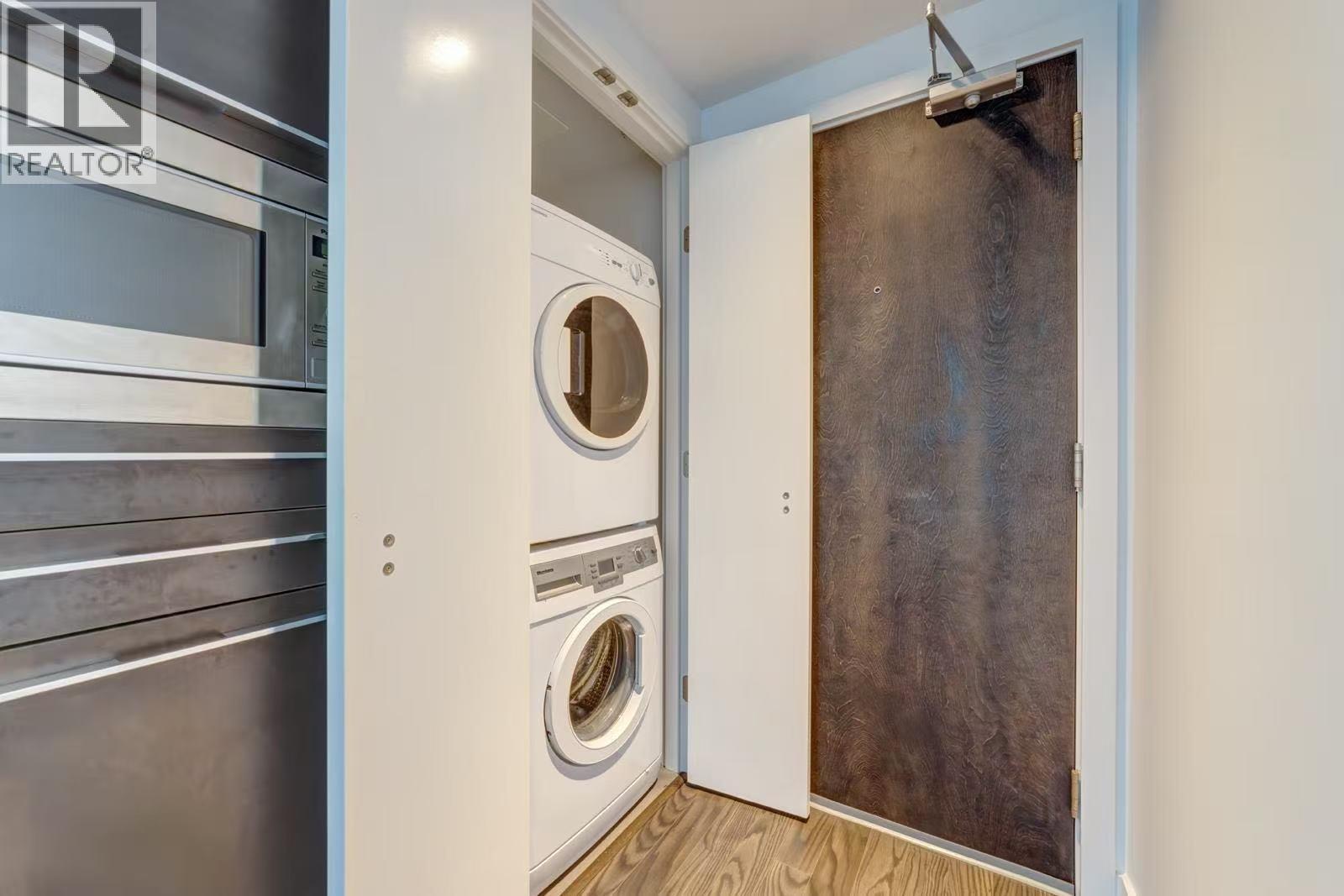 8031 Nunavut Lane, Vancouver, British Columbia V5X 0C9 - Photo 5 - R3159546