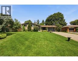 28 ALICE Crescent, Petersburg, Ontario