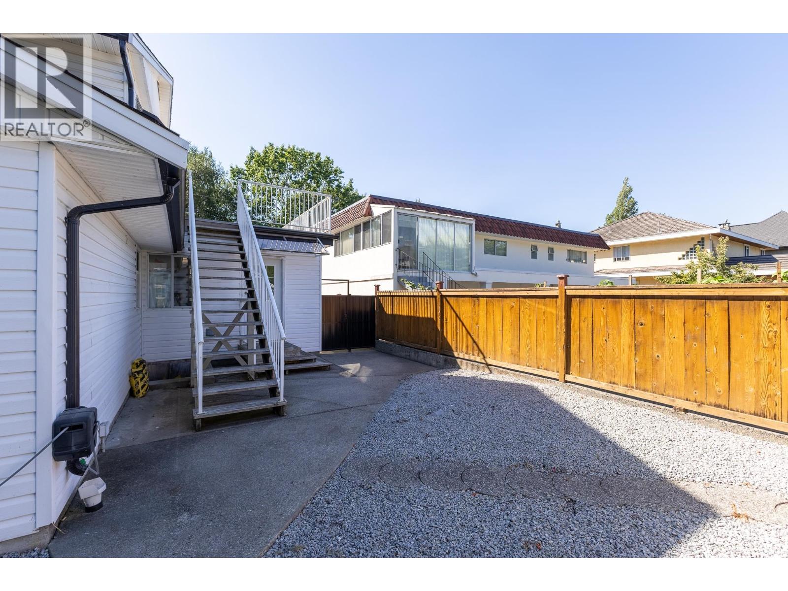 677 Gatensbury Street, Coquitlam, British Columbia V3J 5G9 - Photo 23 - R3159458