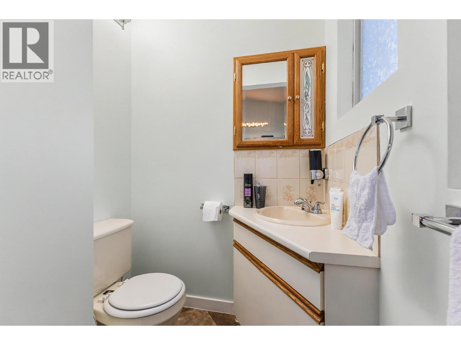 677 Gatensbury Street, Coquitlam, British Columbia V3J 5G9 - Photo 18 - R3159458