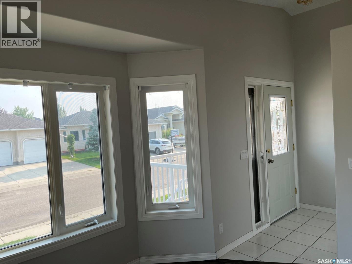 851 Carr Terrace, Saskatoon, Saskatchewan  S7S 1L9 - Photo 7 - SK046876
