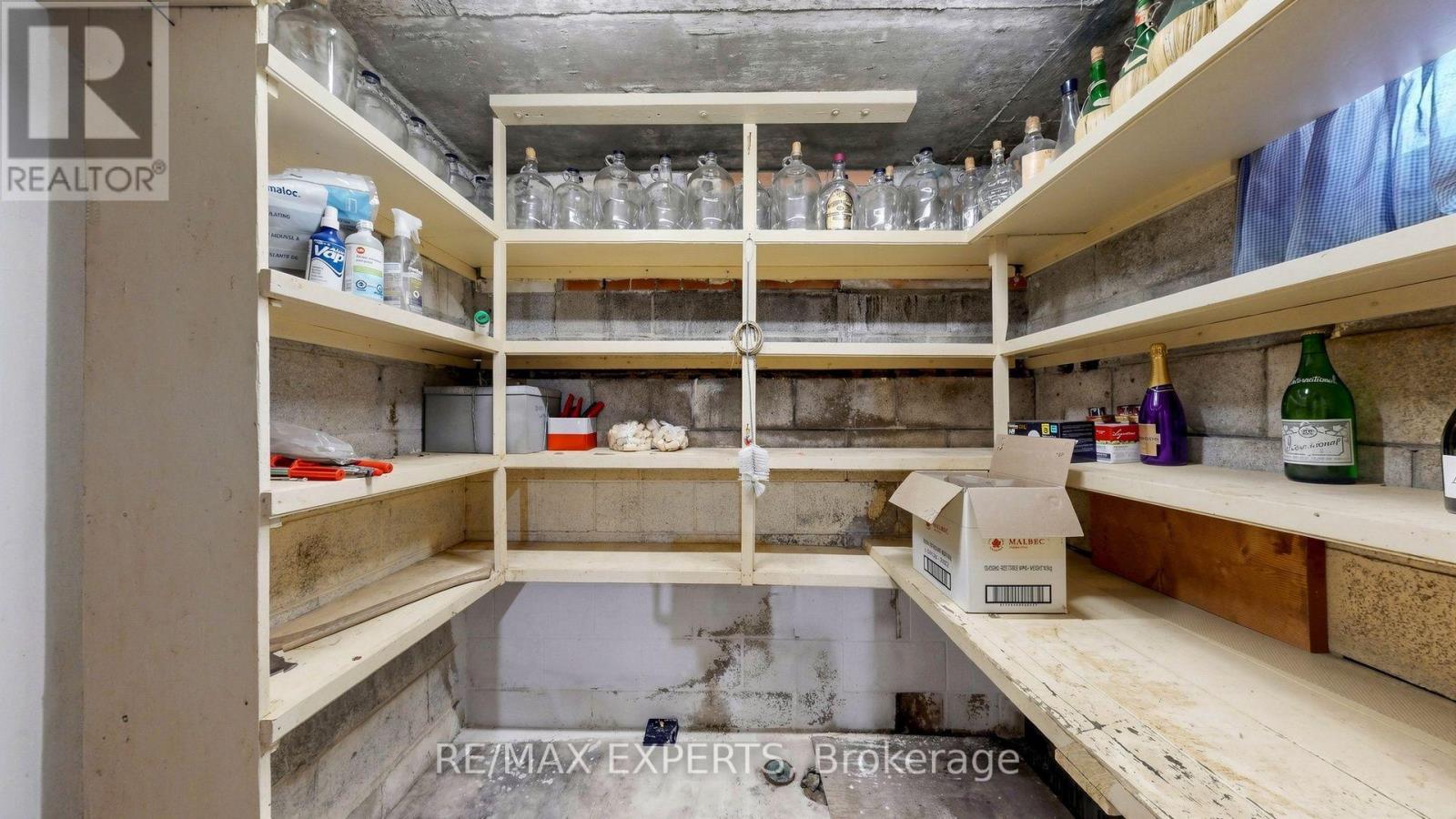 145 Gloucester Grove, Toronto, Ontario  M6C 2A9 - Photo 34 - C13720438