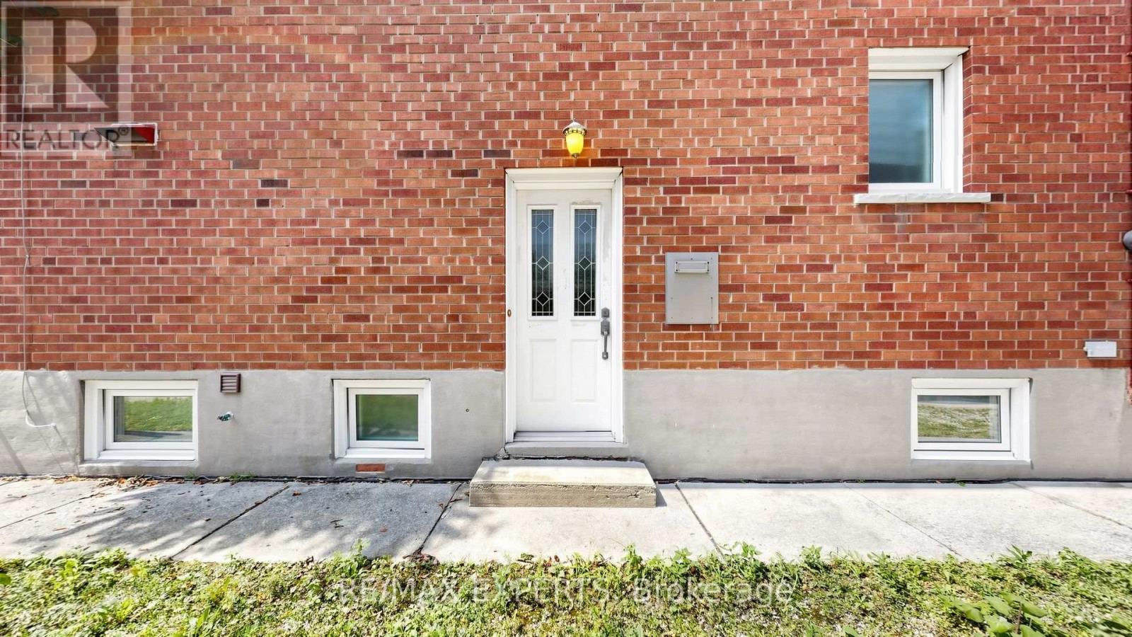 145 Gloucester Grove, Toronto, Ontario  M6C 2A9 - Photo 45 - C13720438