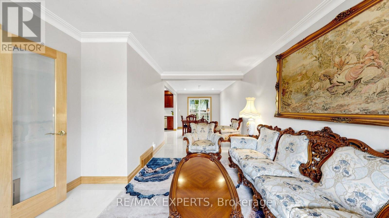 145 Gloucester Grove, Toronto, Ontario  M6C 2A9 - Photo 8 - C13720438