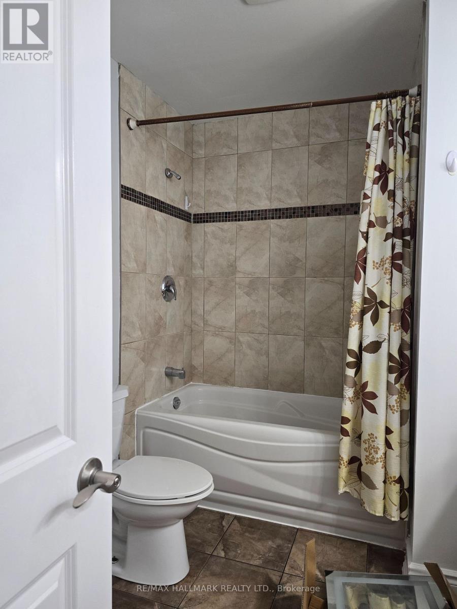 Upper Portion - 53 Billington Crescent, Toronto, Ontario  M3A 2G7 - Photo 13 - C13720454