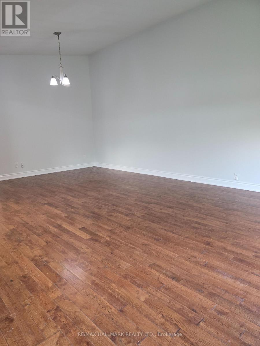 Upper Portion - 53 Billington Crescent, Toronto, Ontario  M3A 2G7 - Photo 3 - C13720454