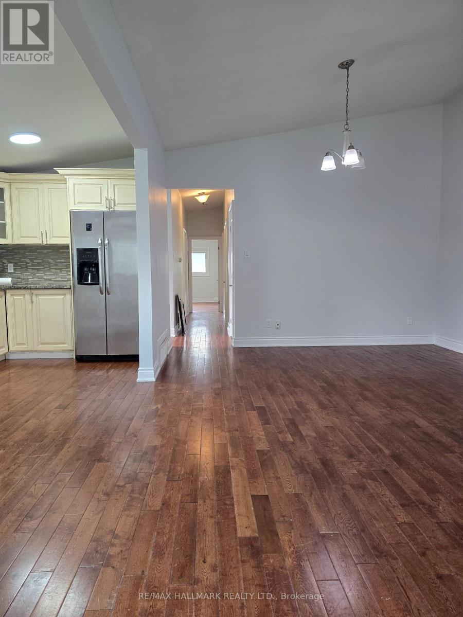 Upper Portion - 53 Billington Crescent, Toronto, Ontario  M3A 2G7 - Photo 5 - C13720454