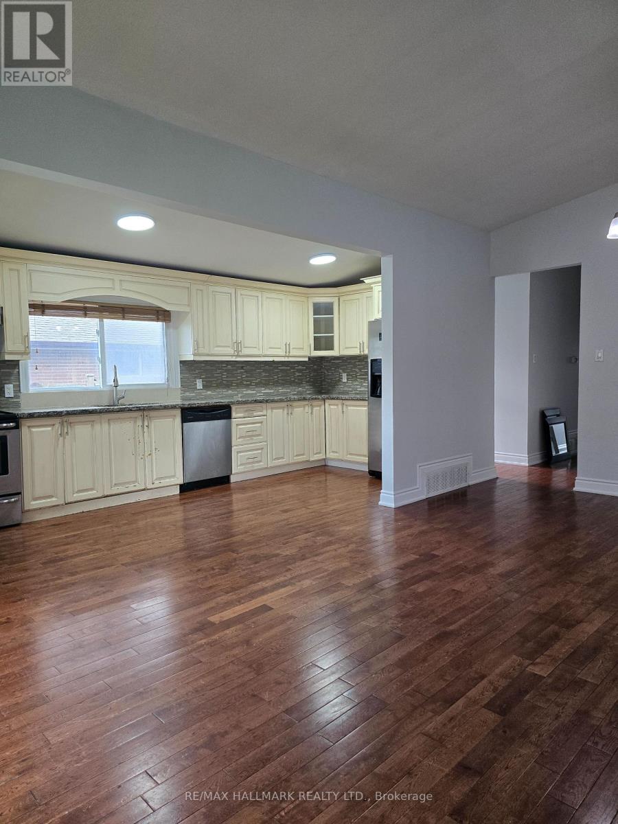 Upper Portion - 53 Billington Crescent, Toronto, Ontario  M3A 2G7 - Photo 9 - C13720454