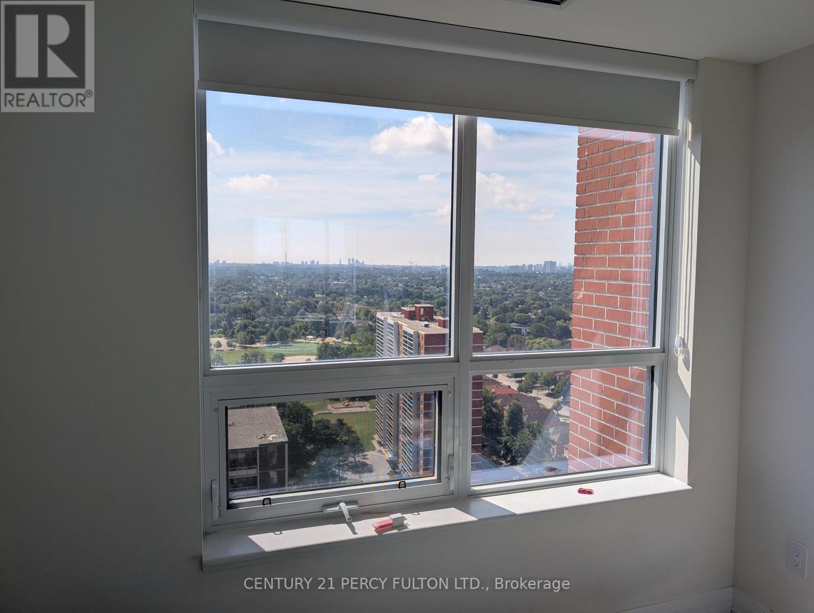 2407 - 3260 Sheppard Avenue E, Toronto, Ontario  M1T 0B5 - Photo 15 - E13720448