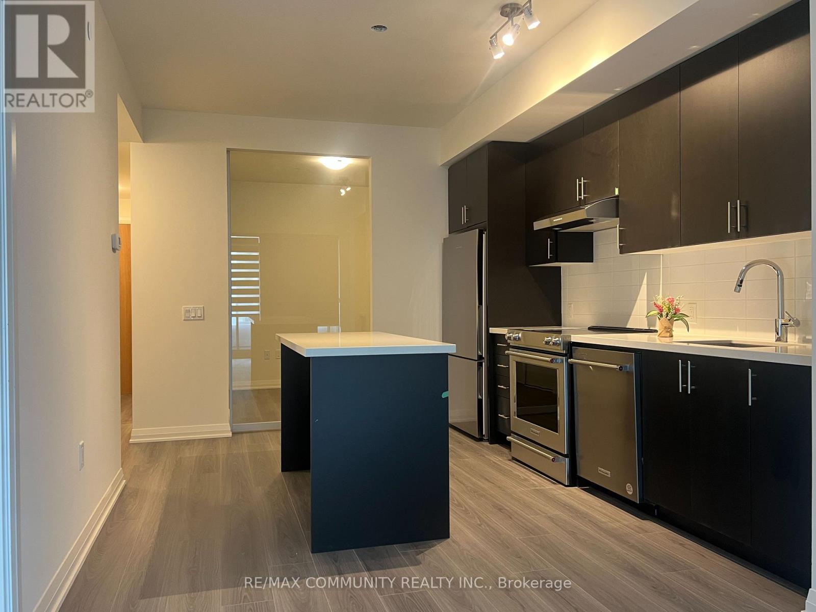 302 - 8960 Jane Street, Vaughan, Ontario  L4K 0N9 - Photo 4 - N13720422