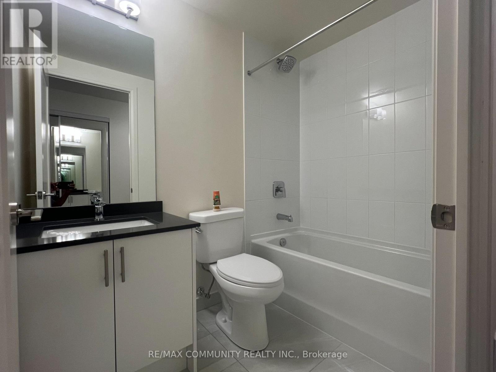 302 - 8960 Jane Street, Vaughan, Ontario  L4K 0N9 - Photo 9 - N13720422