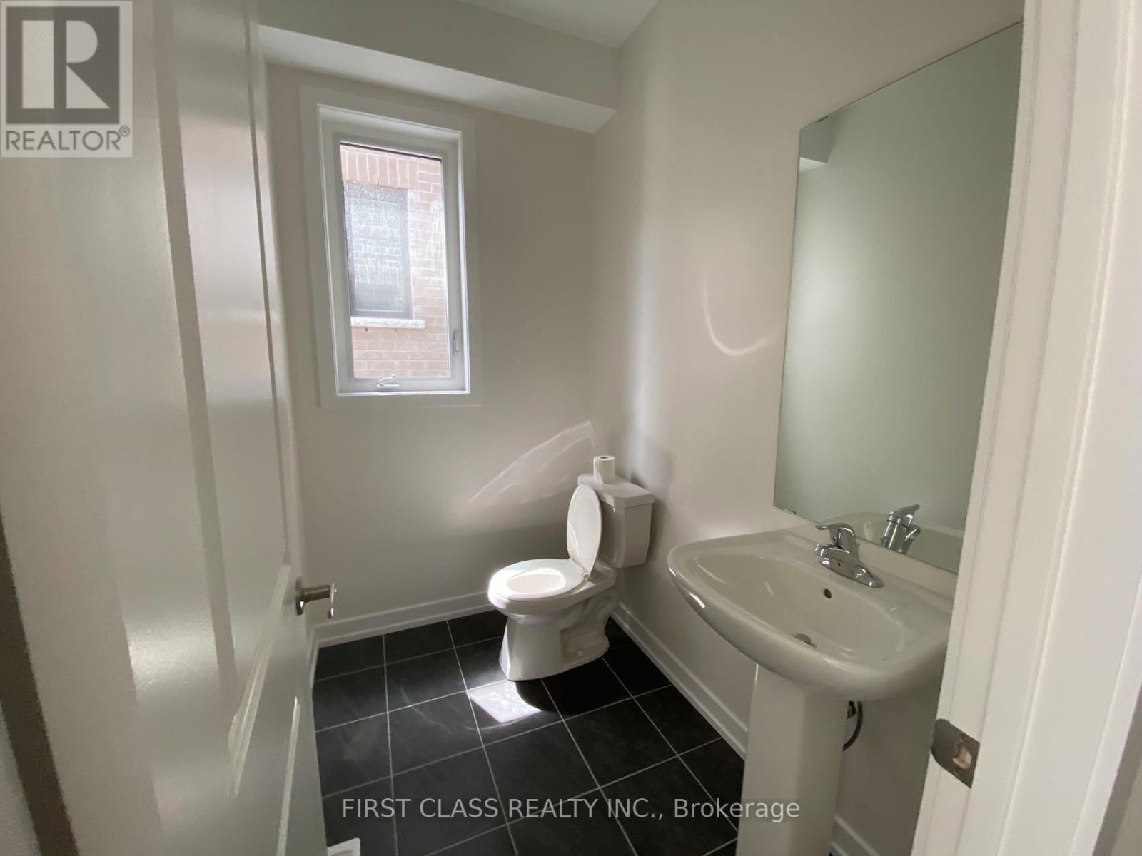52 Mallery Street, Richmond Hill, Ontario L4S 0J1 - Photo 5 - N13720434