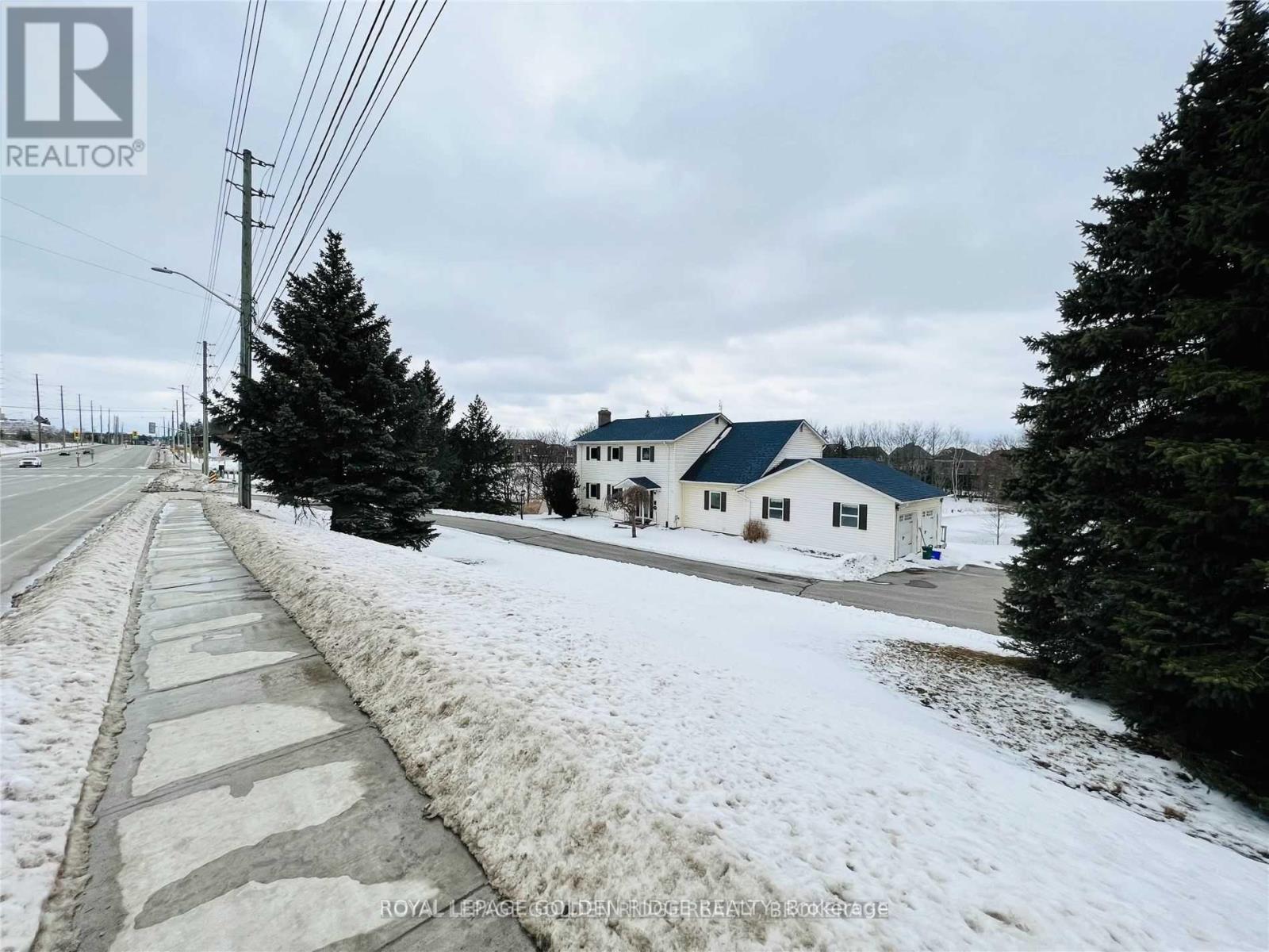 15482 LESLIE STREET, Aurora, Ontario