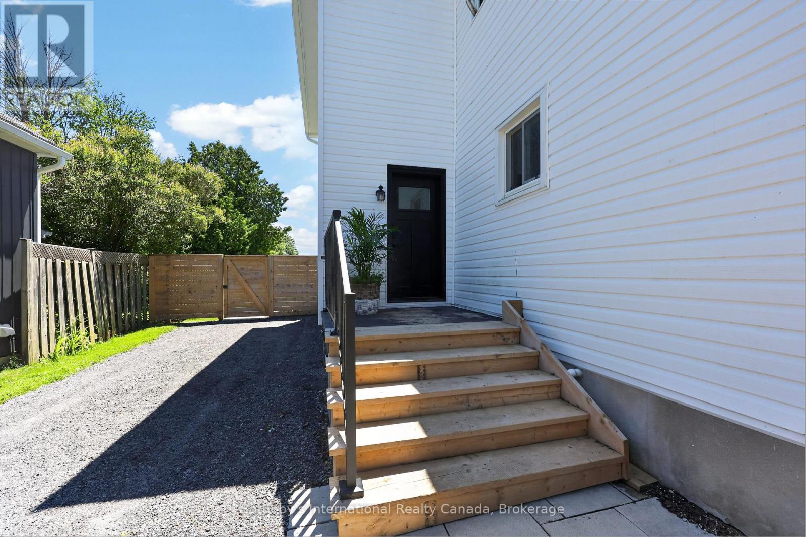 131 Bruce Street S, Blue Mountains, Ontario  N0H 2P0 - Photo 4 - X13720450