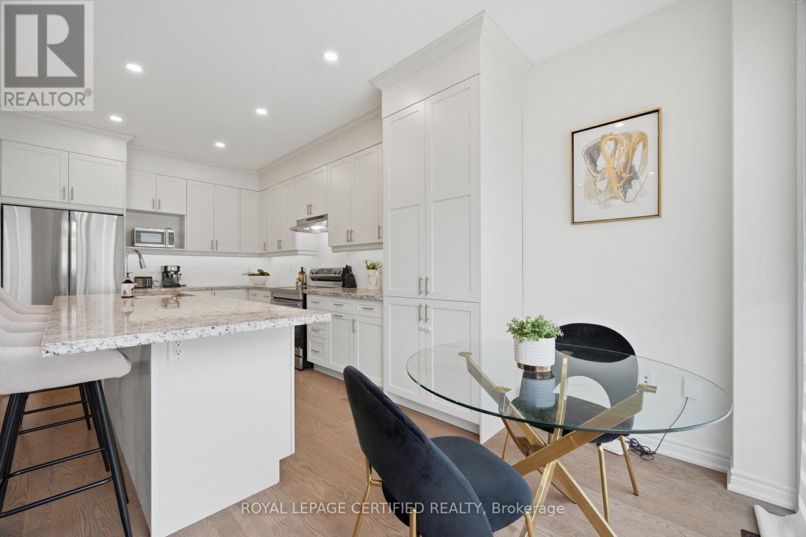 29 Lippa Drive, Caledon, Ontario  L7C 4M3 - Photo 8 - W13720404