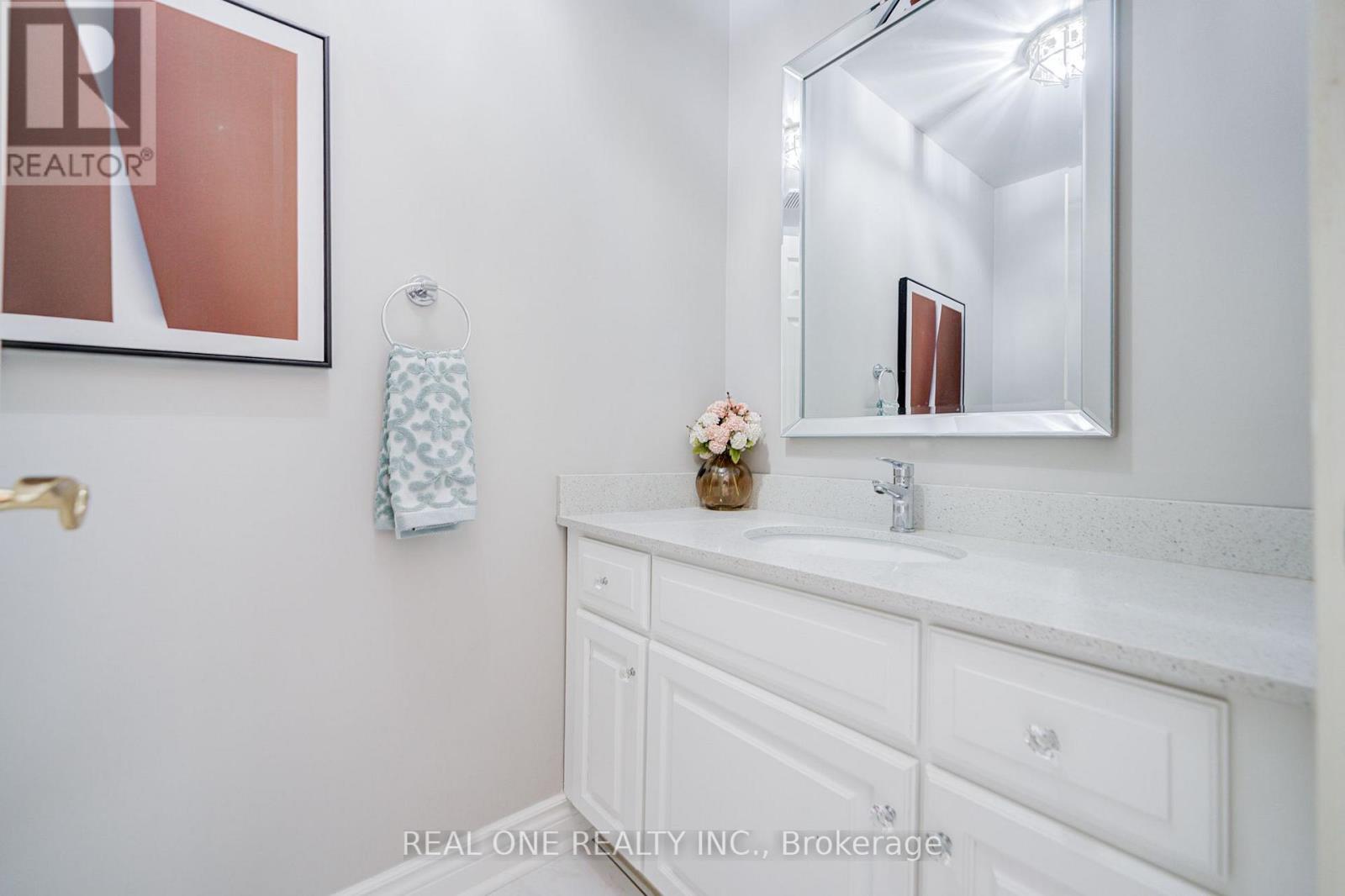 2025 Burbank Drive, Mississauga, Ontario  L5L 2T6 - Photo 13 - W13720412