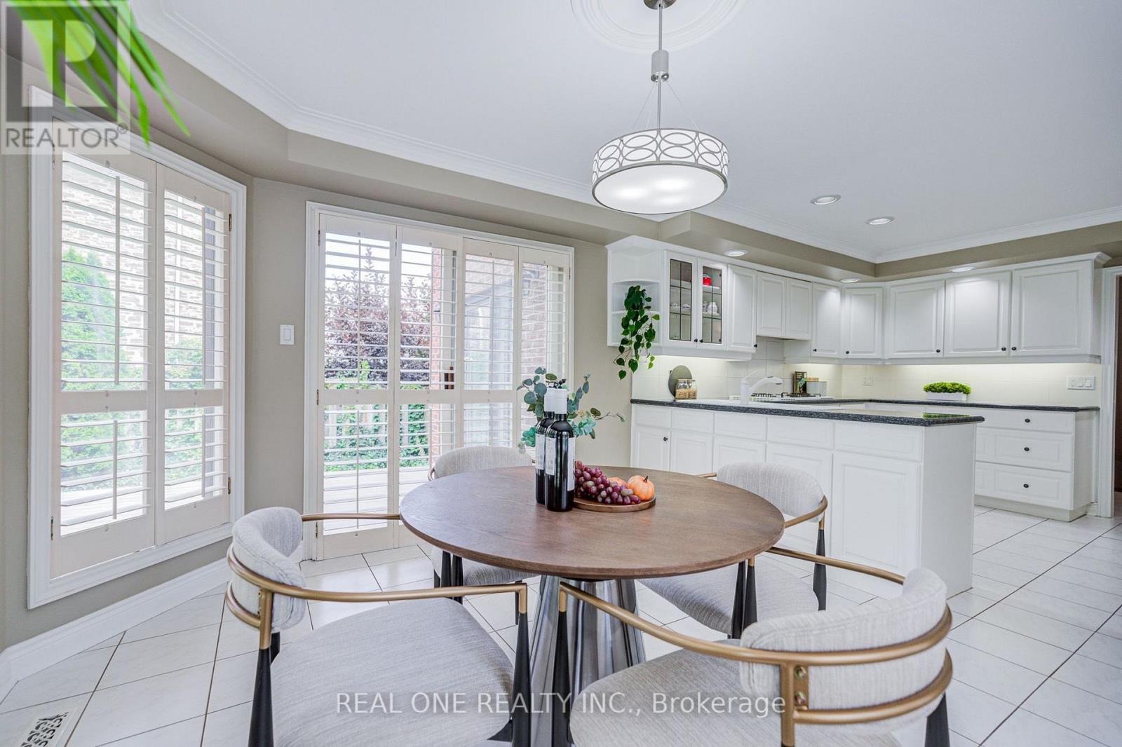 2025 Burbank Drive, Mississauga, Ontario  L5L 2T6 - Photo 40 - W13720412