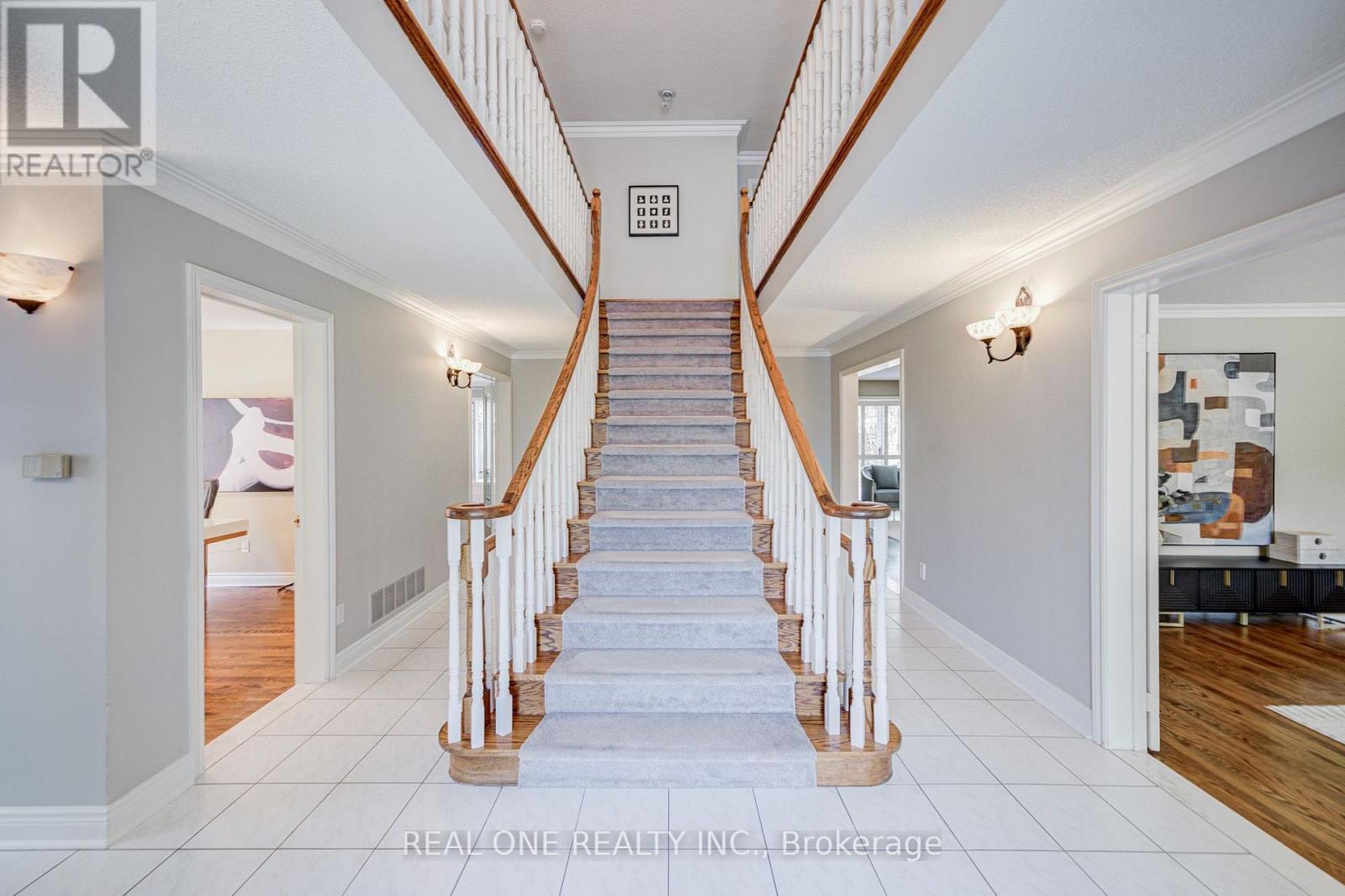 2025 Burbank Drive, Mississauga, Ontario  L5L 2T6 - Photo 9 - W13720412