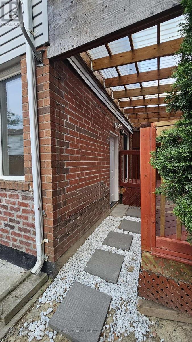 Basement - 102 Bunchberry Way, Brampton, Ontario  L6R 2E8 - Photo 10 - W13720466