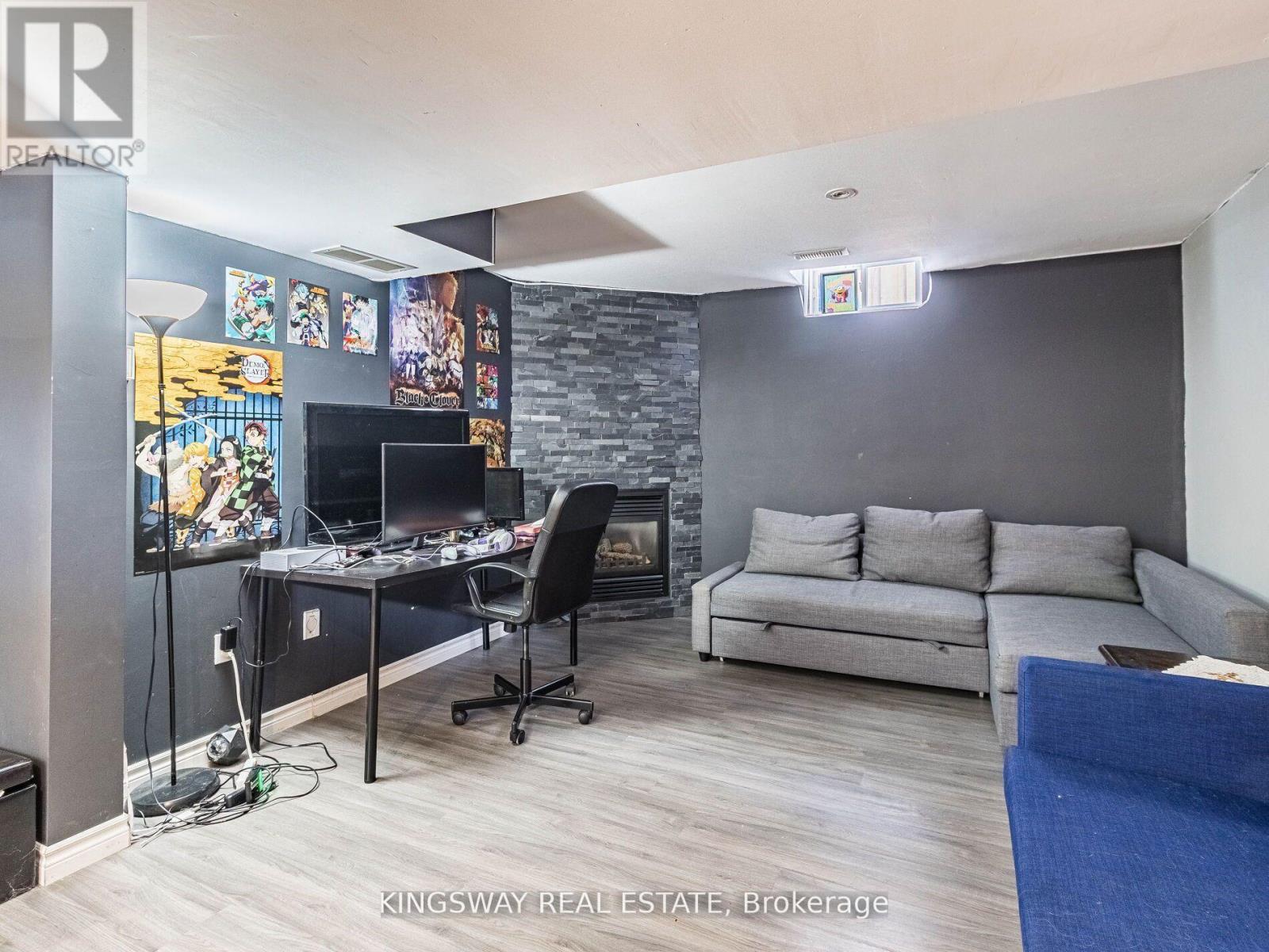 570 Enfield Road, Burlington, Ontario  L7T 2X5 - Photo 34 - W13720474